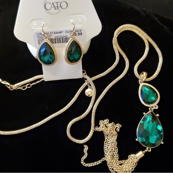 Beautiful emerald green necklace with earrings set. New - Picture 2 of 2